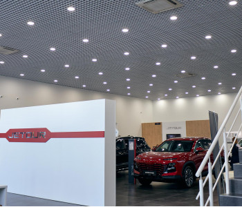 «Агат»: освещение автосалона в Саратове