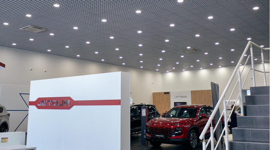 «Агат»: освещение автосалона в Саратове