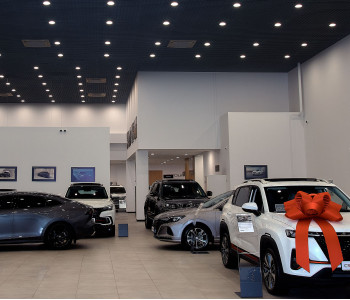  «Агат»: освещение автосалона в Ярославле
