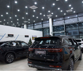 «Агат»: освещение автосалона в Ярославле