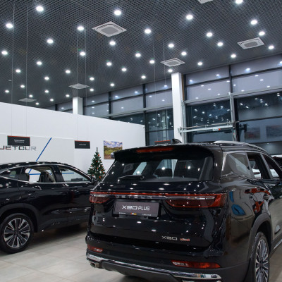 «Агат»: освещение автосалона в Ярославле