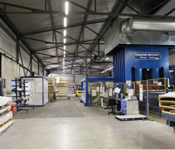 АО «Слотекс»: замена устаревших светильников