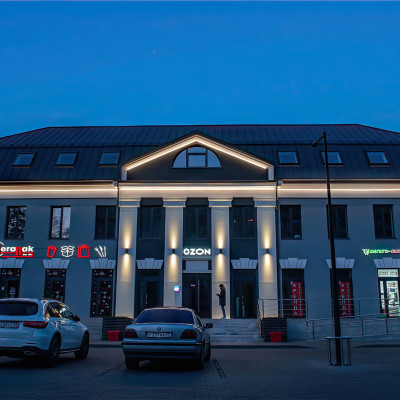 Архитектурная подсветка офисного здания