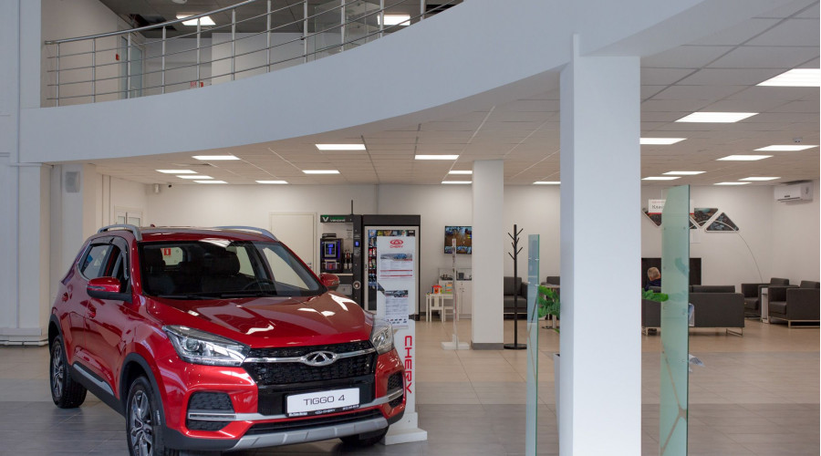  Автосалон Chery: освещение клиентских и ремонтных зон  