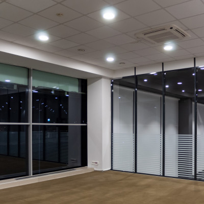 Автосалон Exeed: замена освещения