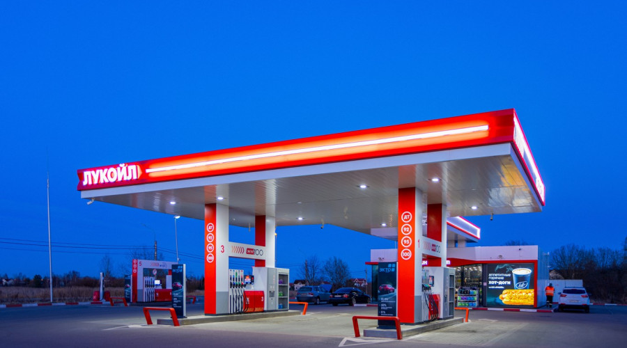 АЗС «Лукойл» (Волхонское шоссе): освещение автозаправочной станции