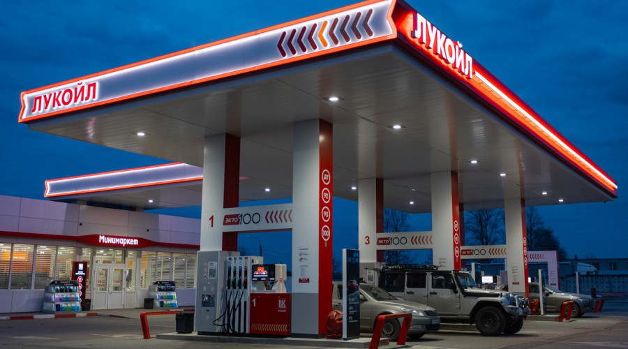 АЗС «Лукойл»: замена устаревшего освещения