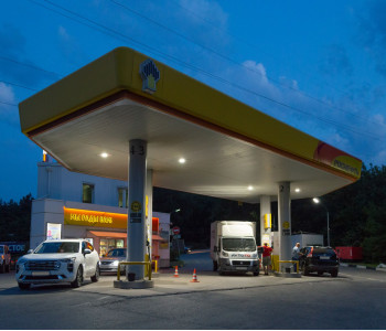 АЗС «Роснефть»: замена устаревшего освещения 