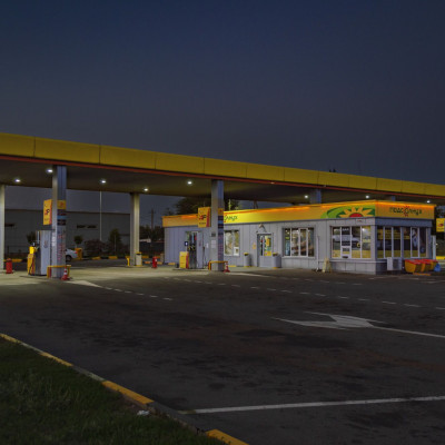 АЗС: модернизация устаревшего освещения 