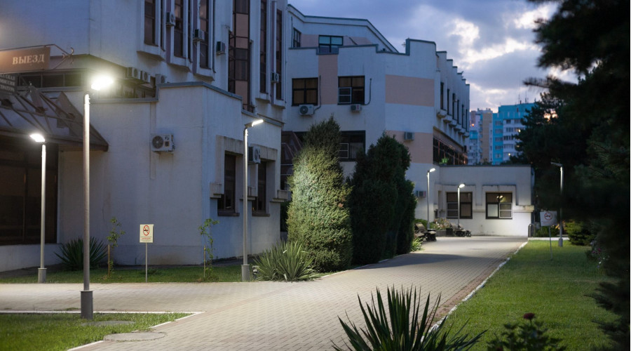 Краевая клиническая больница, реконструкция освещения