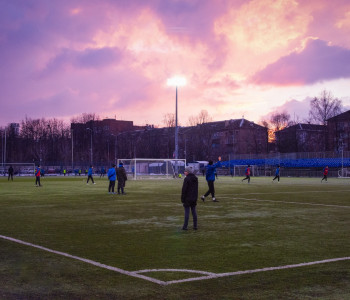 Центр подготовки юных футболистов футбольного клуба «Шинник»: освещение тренировочного поля