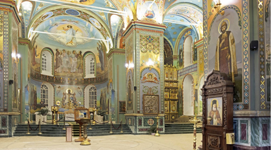 Церковь Вознесения Господня: внутреннее освещение 