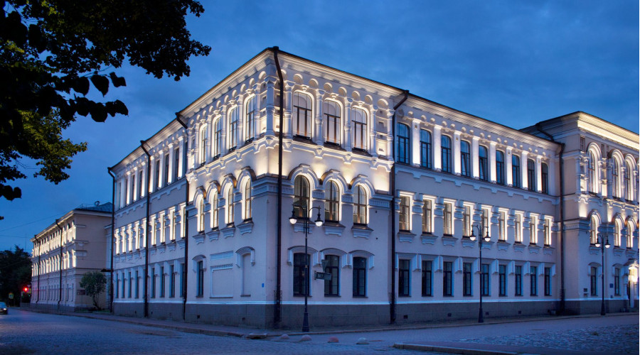 Колледж  «Александровский»: архитектурная подсветка