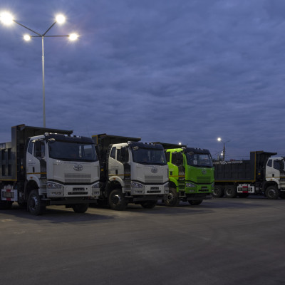 Дилеры Hyundai и FAW: освещение открытой парковки 