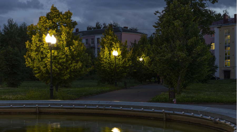 Дмитровский парк в г. Рыбинске: замена уличных светильников 