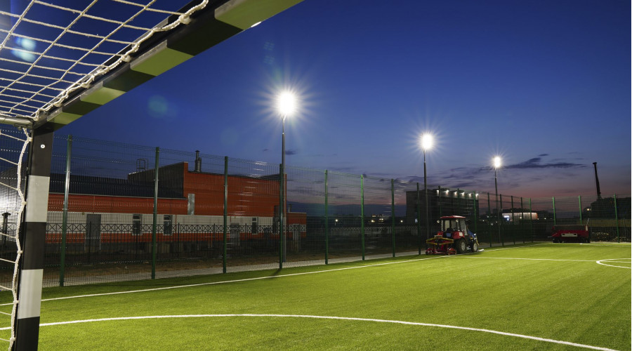 Футбольное поле в городе Нур-Султан: замена освещения