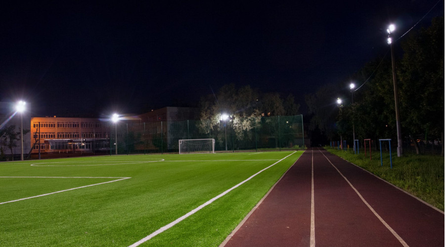 Лицей №12: освещение футбольного поля