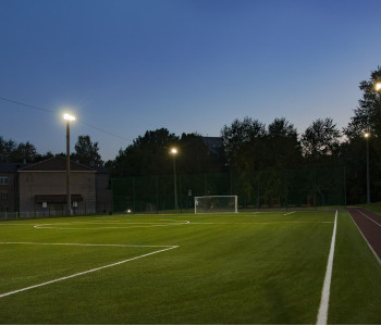 Гимназия №24: освещение футбольного поля