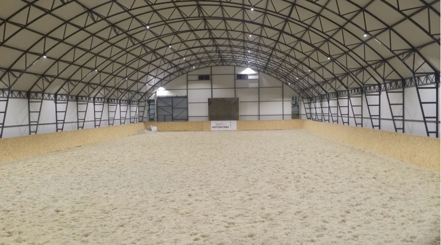 Конный манеж