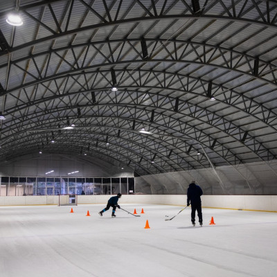 Каток «Русский лед»: освещение ледовой площадки