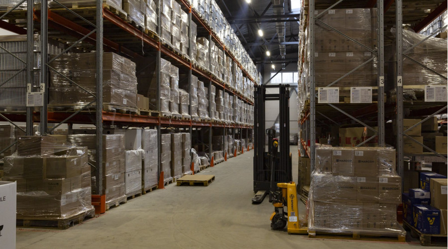 АО «Маркон-Холод»: комплексное освещение склада 