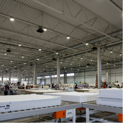 Мебельная фабрика «Корона»: освещение производства и склада 