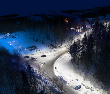 Мемориал «Разорванное кольцо»: освещение подъездной дороги