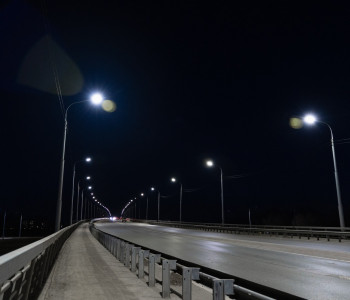 Мост Победы: модернизация освещения
