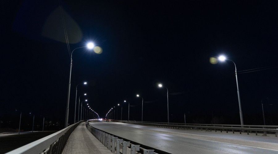 Мост Победы: модернизация освещения