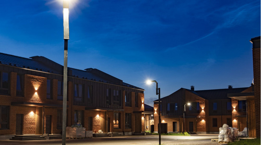 МЖК, п. Стрельна: уличное освещение