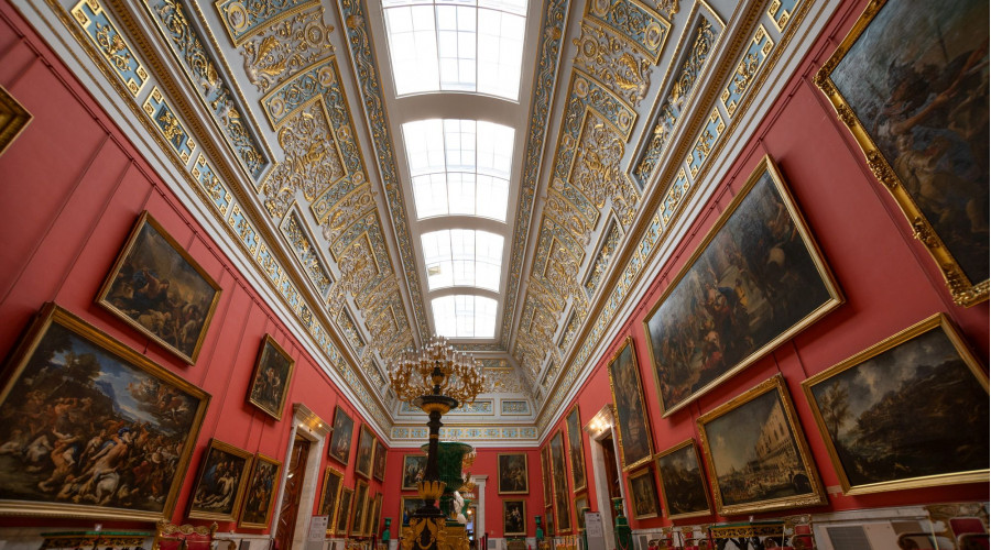 Новый Эрмитаж: освещение Малого Итальянского просвета  