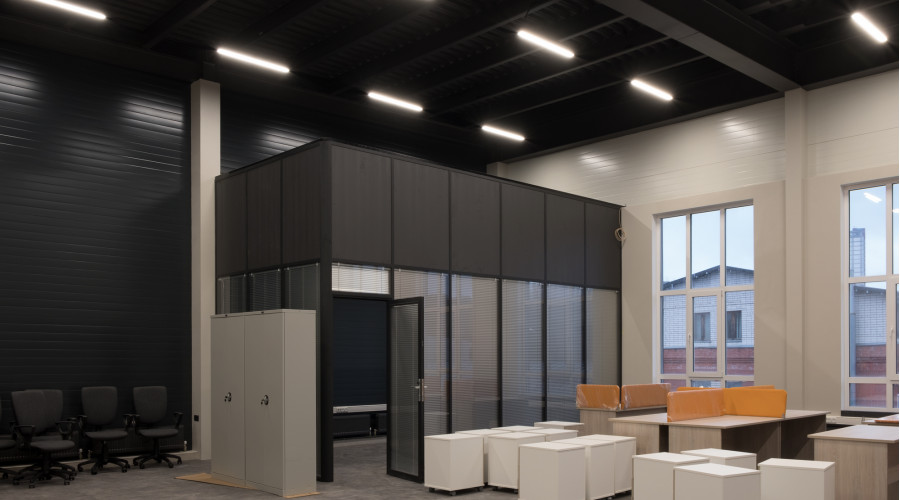 Офис СТО «Шинсервис»: освещение рабочих зон