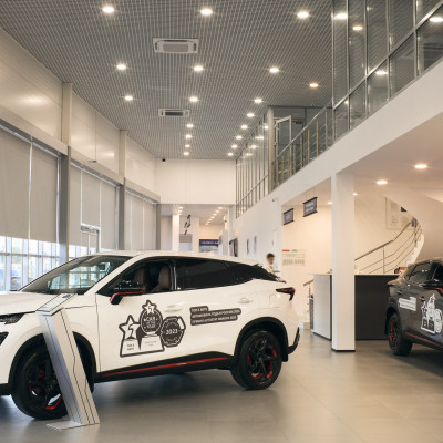 «OMODA АГАТ Ставрополь»: освещение автосалона