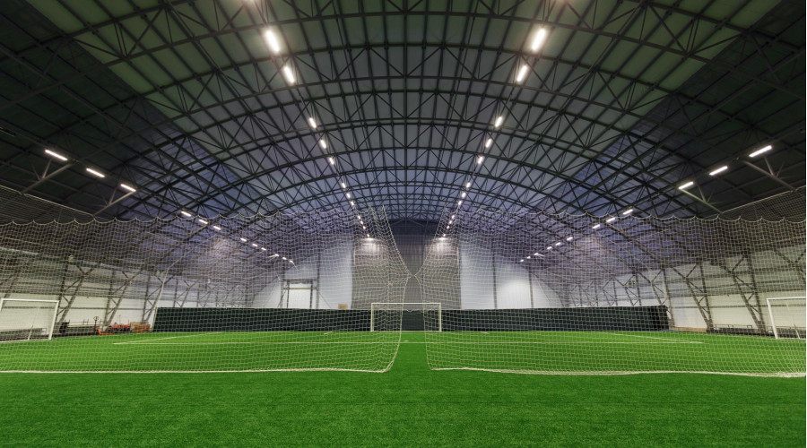 Освещение детской футбольной школы «Нева»