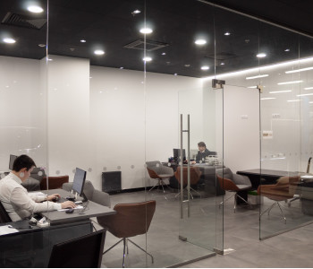 «EXEED Мэйджор»: освещение автосалона 