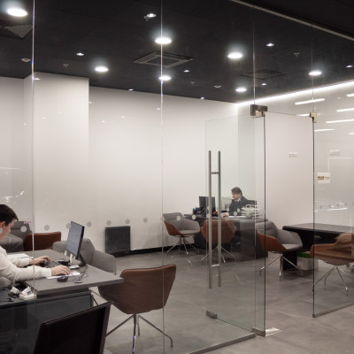 «EXEED Мэйджор»: освещение автосалона 