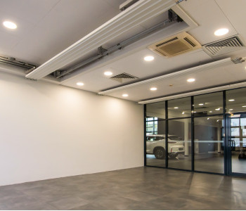 Освещение автосалона Exeed