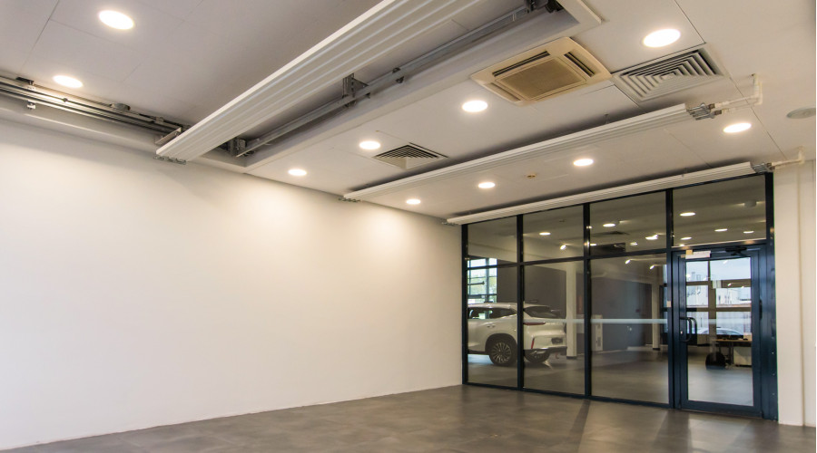 Освещение автосалона Exeed