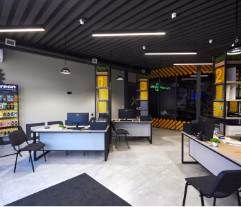 Освещение автосервиса в Гатчине