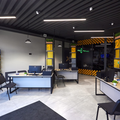 Освещение автосервиса в Гатчине