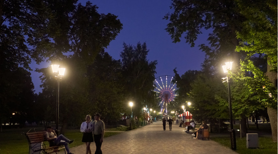 Освещение парка культуры и отдыха в Тамбове