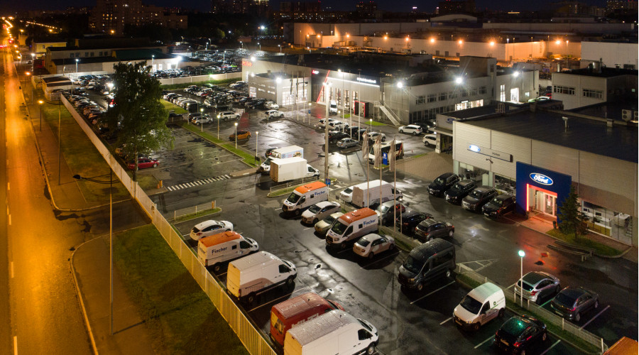 Освещение парковки «РОЛЬФ Витебский»