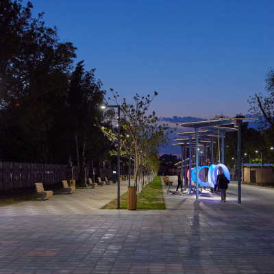 Русская площадь: освещение тематической зоны отдыха