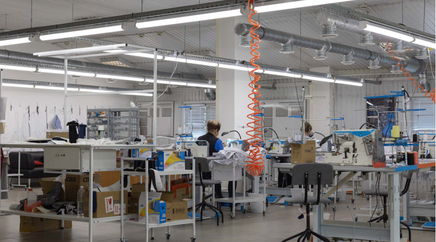 Освещение швейного цеха