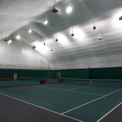 Освещение теннисного клуба