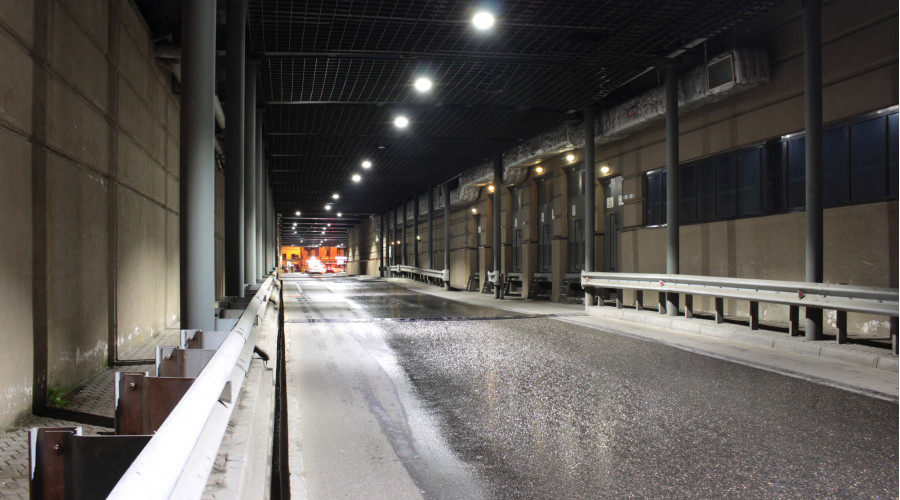 Парковка ТЦ «Галерея»