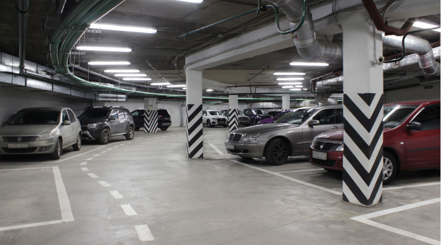 Паркинг БЦ «Петровский форт»