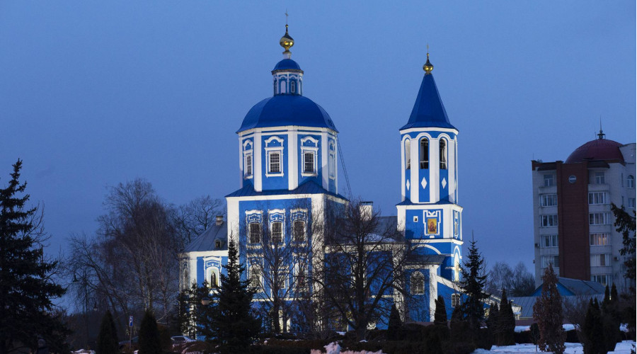 Покровский собор: архитектурное освещение фасада