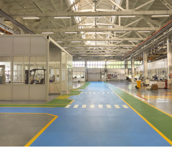 Компания REWATT: освещение производственных площадей