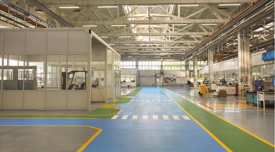 Компания REWATT: освещение производственных площадей